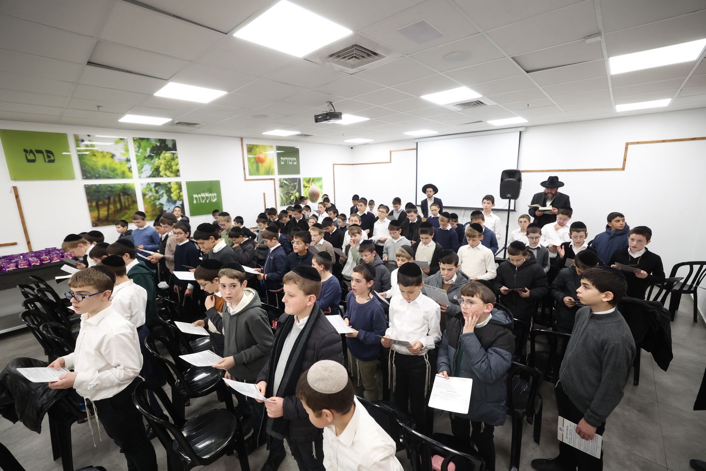 סיום סדר מועד בקהילת מבקשי ה'