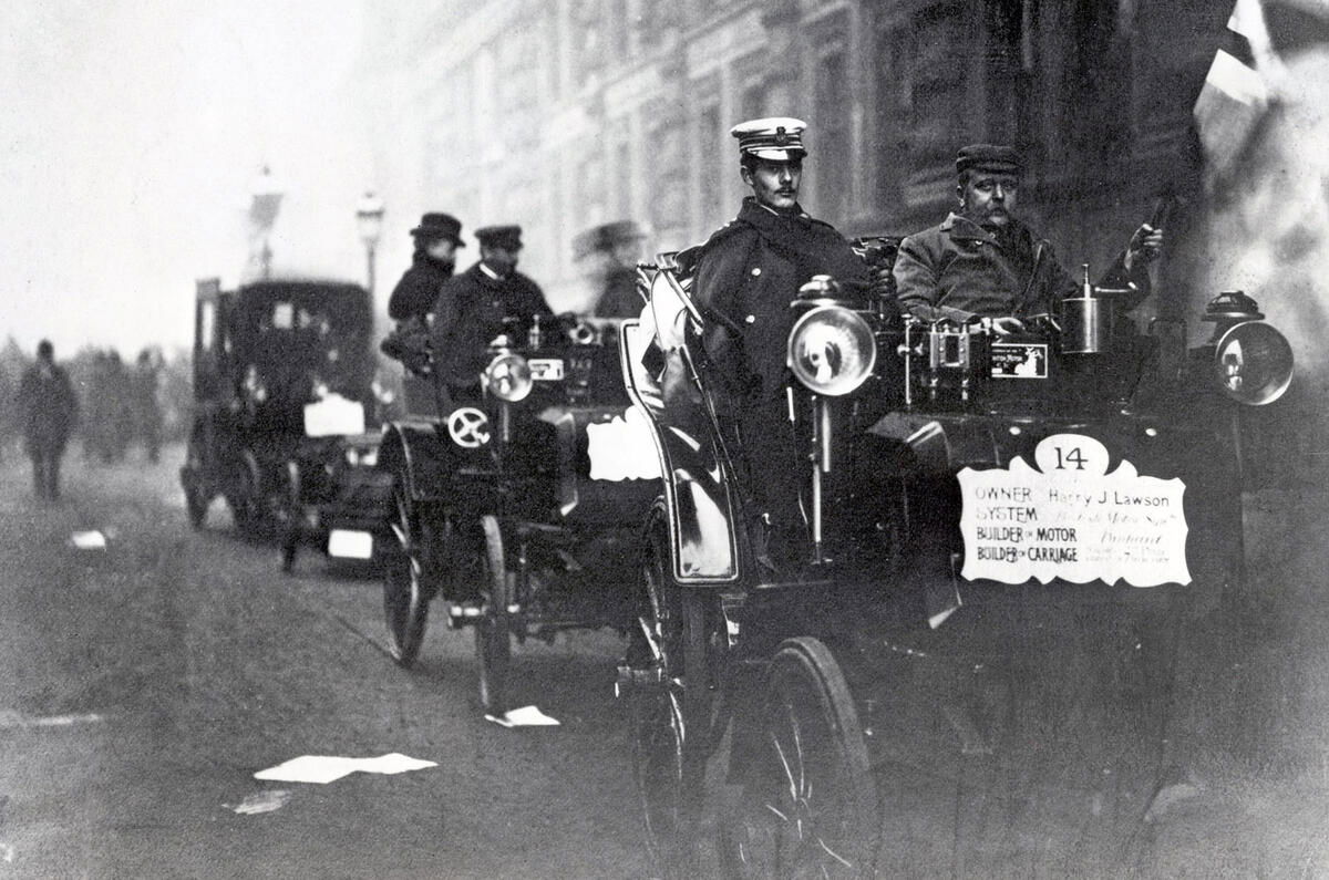 זהו למעשה מירוץ המכוניות הראשון בהיסטוריה.  "מירוץ האמנציפציה"