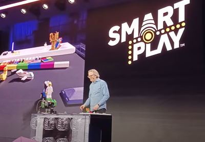 נמיג חברת לגוג מדקים את הלבנה החכמה