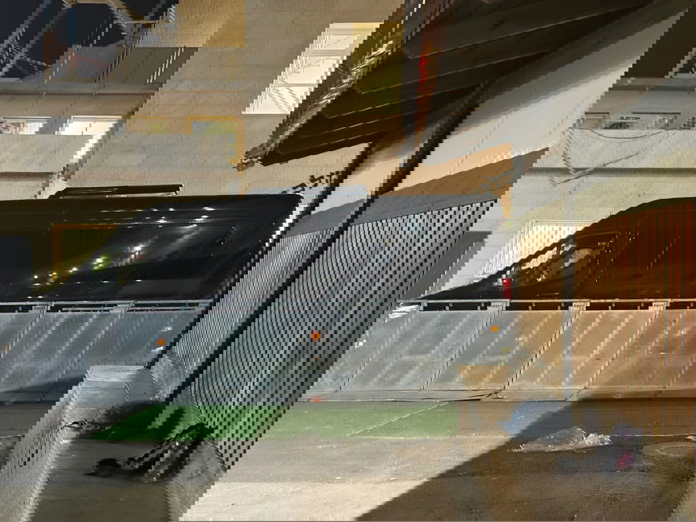 רכבו של האדמו"ר מבעלזא מגיע לכינוס