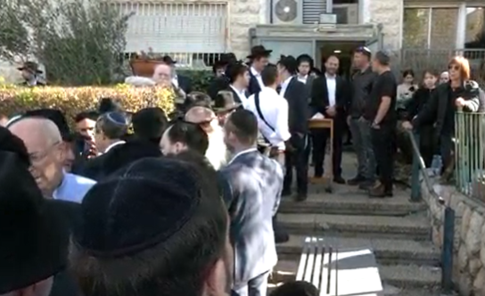 הלב של ירושלים | שידור חי ממסע הלוויה של איש החסד אורי לופוליאנסקי זצ"ל