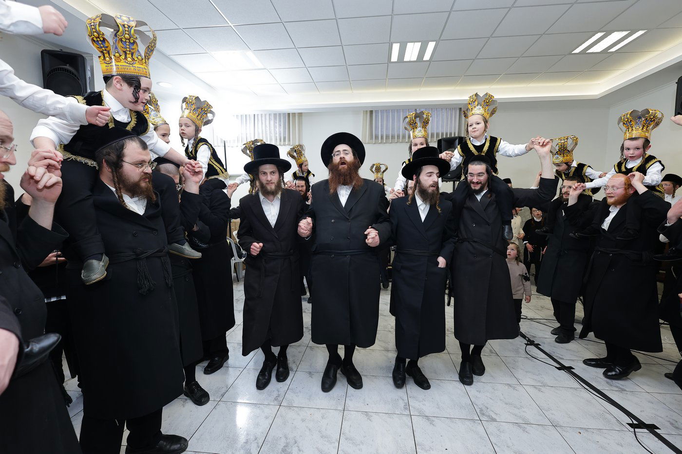 חומש סעודה בת"ת בעלזא בהר יונה