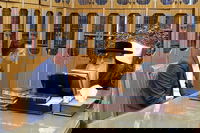 אבי סלמה אצל אדמו"ר מצאנז