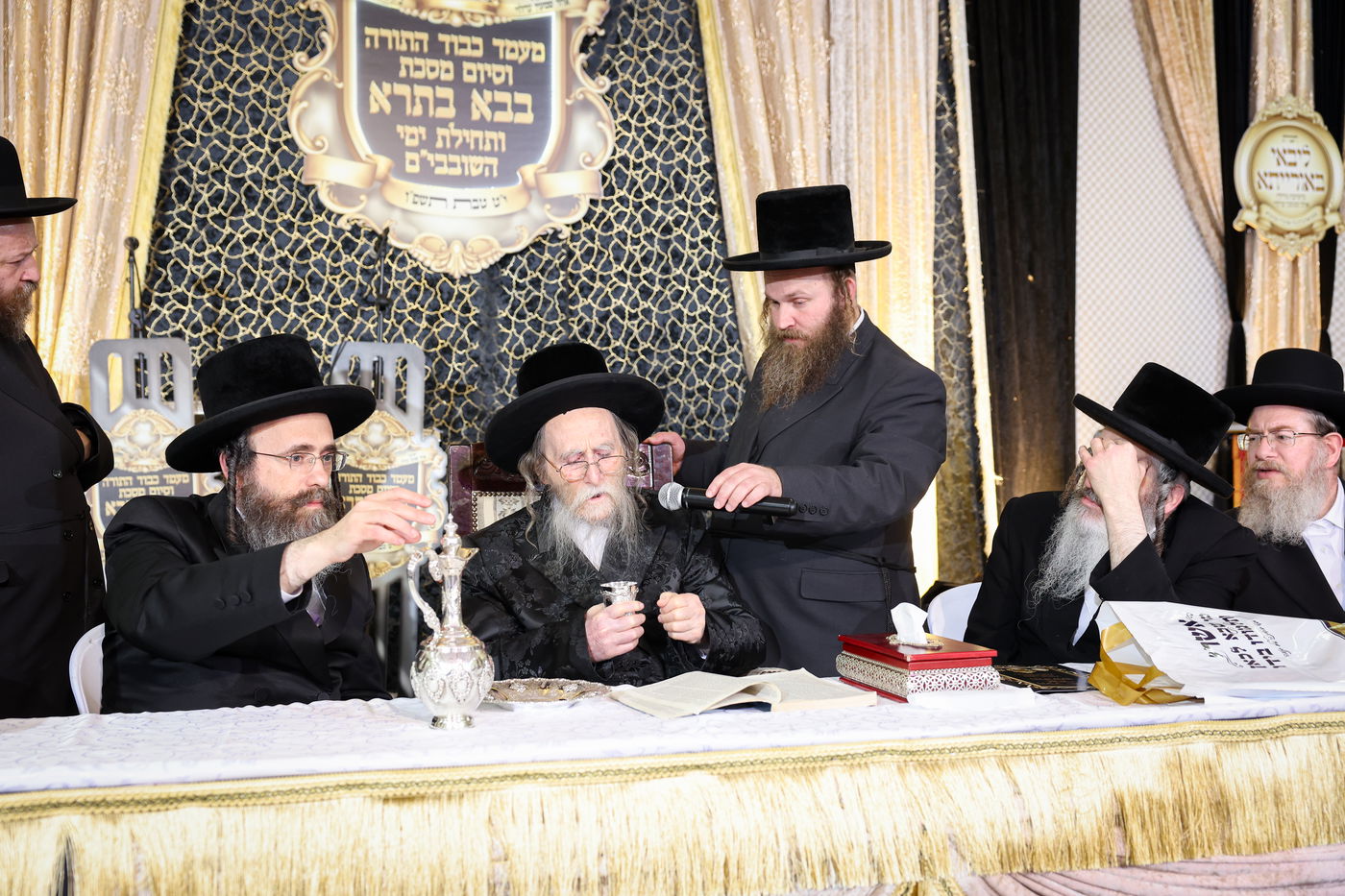 תחילת ימי השובבי"ם בערלוי