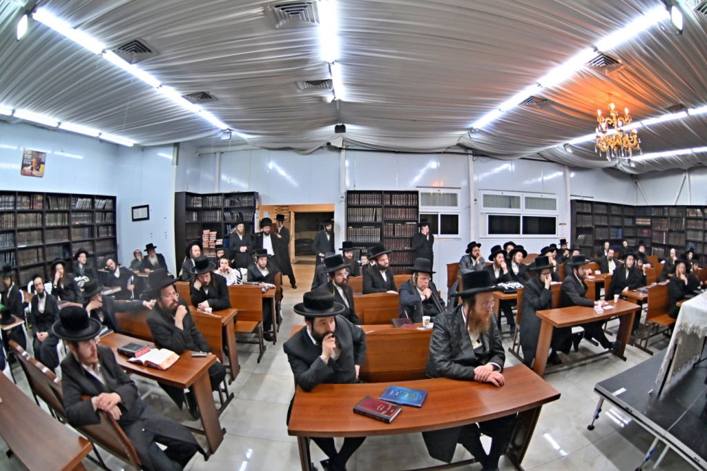 המקובל הגה"צ רבי אביש ציינוירט בשיחת חיזוק בבית שמש