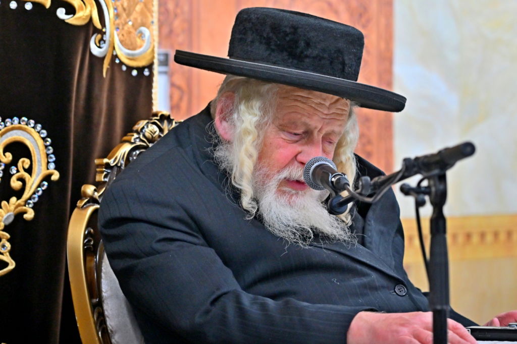 המקובל הגה"צ רבי אביש ציינוירט בשיחת חיזוק בבית שמש