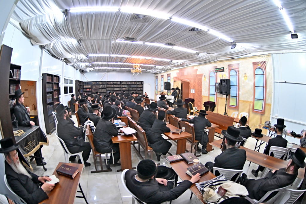 המקובל הגה"צ רבי אביש ציינוירט בשיחת חיזוק בבית שמש