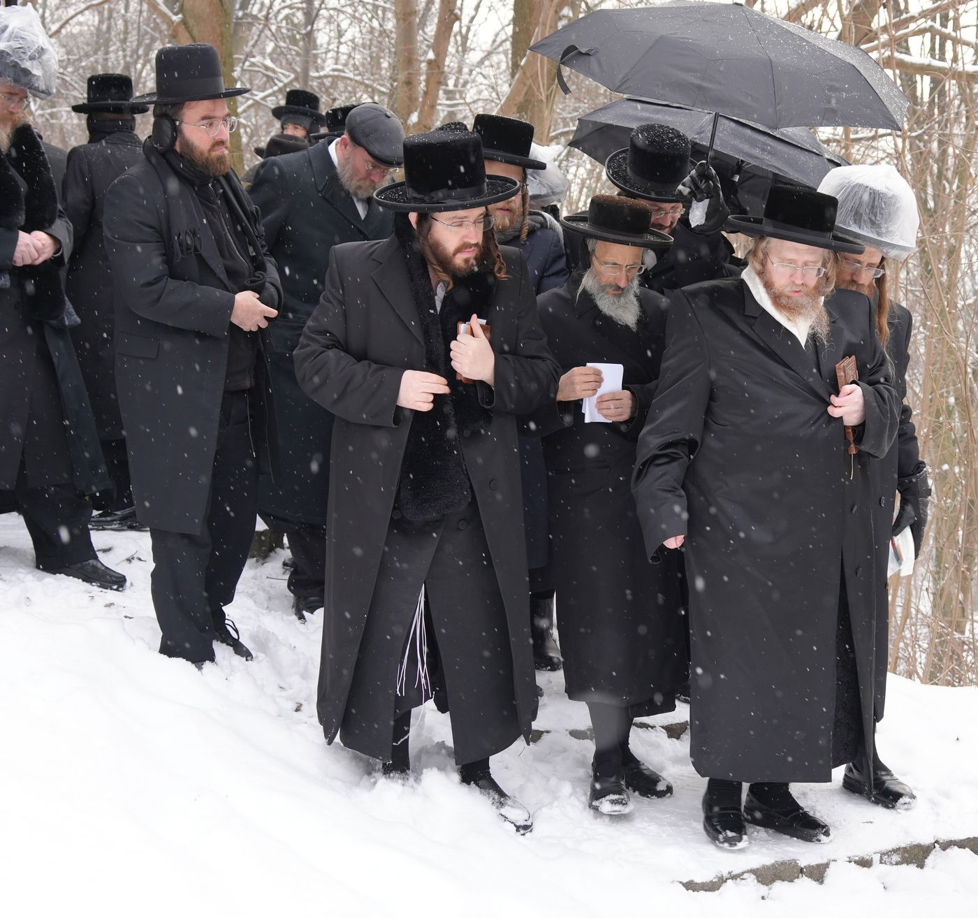 האדמו"ר משומרי אמונים במסע הקודש לפולין