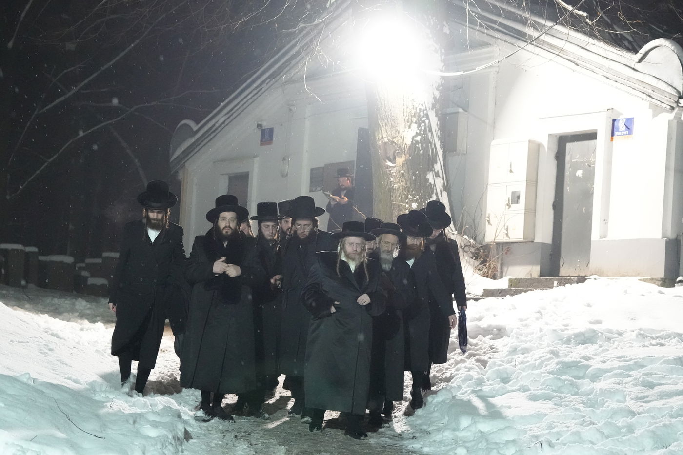 האדמו"ר משומרי אמונים במסע הקודש לפולין