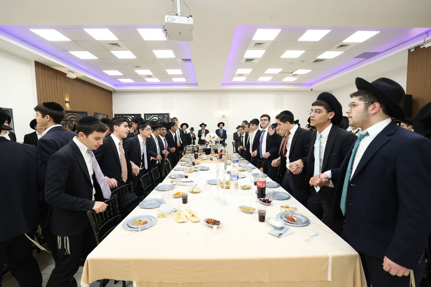 סיום הש"ס בישיבת 'דבר שמעון'