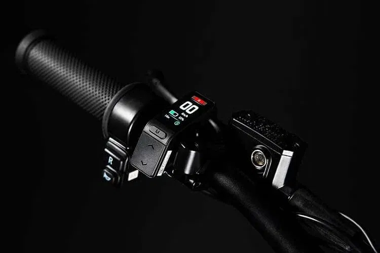 צג מינימליסטי