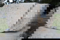 האבן ההיסטורית