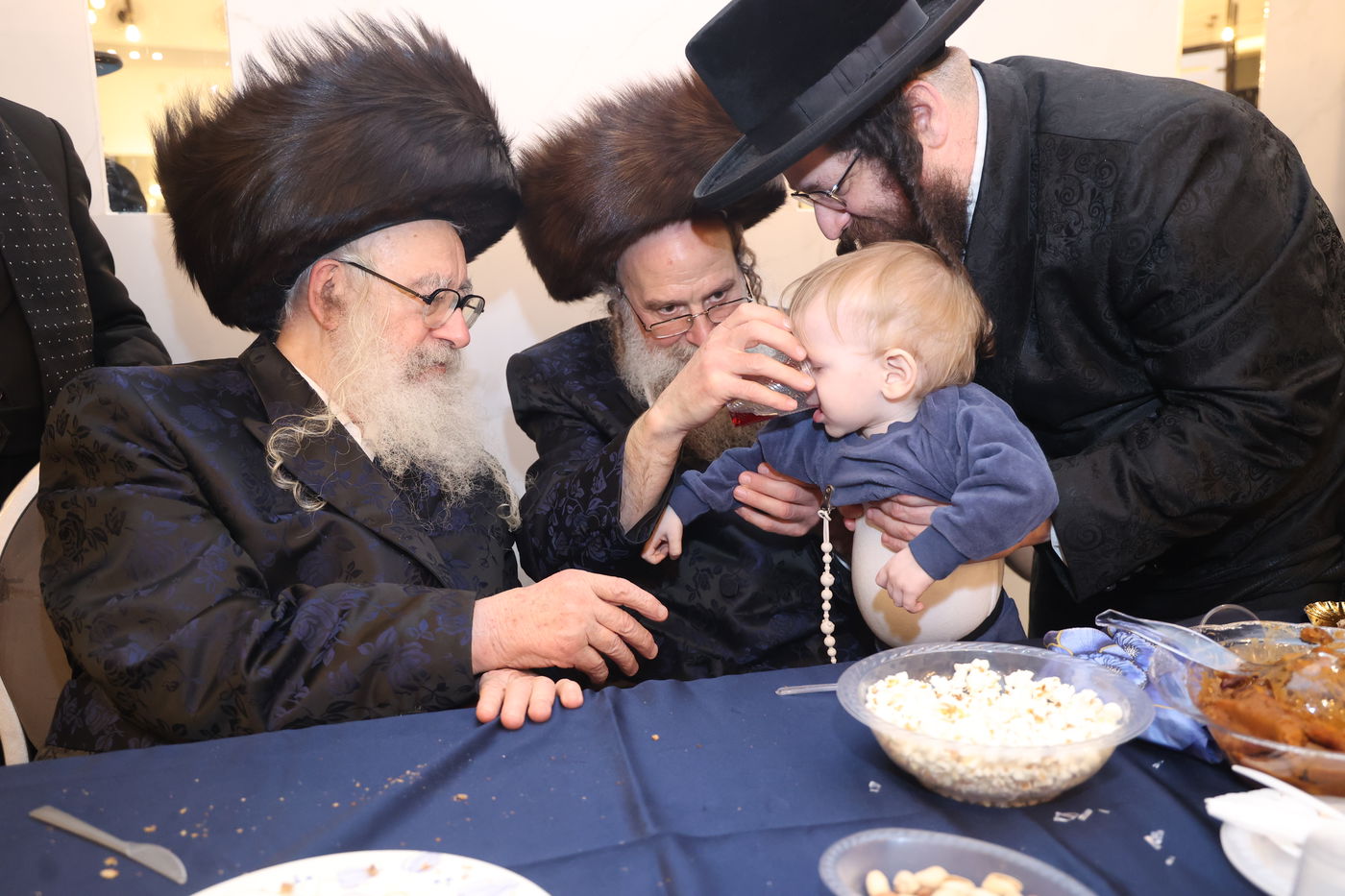 שמחת בר המצווה לנין האדמו"ר ממשכנות הרועים