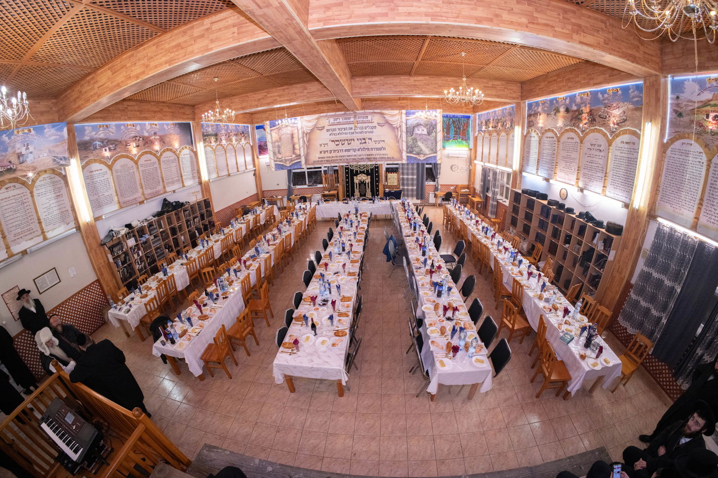 הילולת ה'בני יששכר' בדינוב