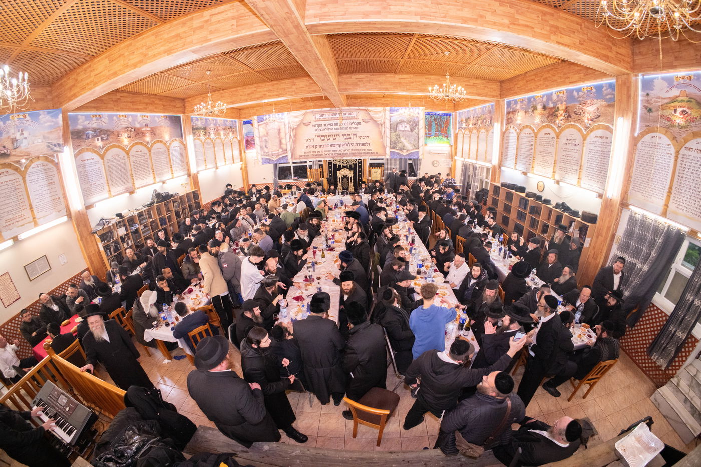 הילולת ה'בני יששכר' בדינוב