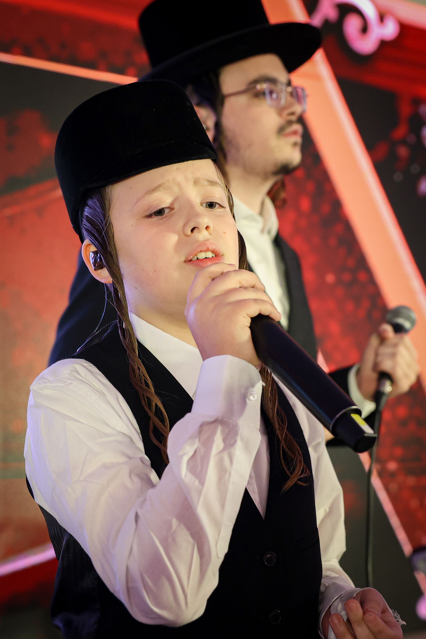 דינר להחיותינו במכנובקא בעלזא