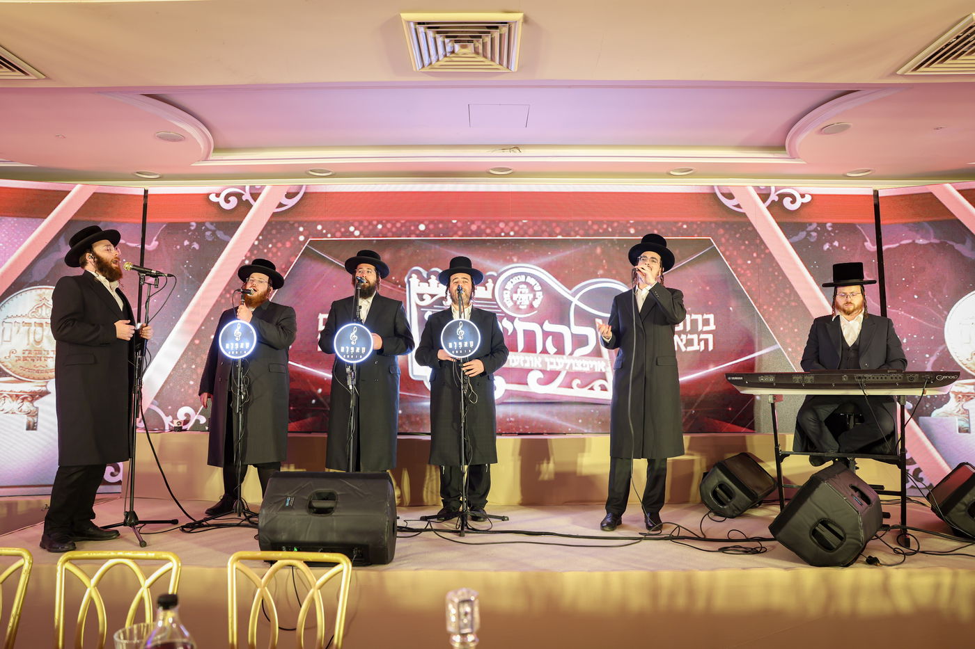 דינר להחיותינו במכנובקא בעלזא