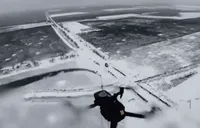 שיטה חדשה ליירוט רחפנים של האויב באמצעות חכה וחוט דיג.