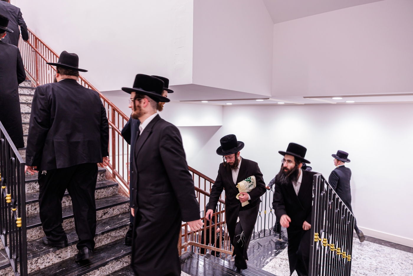 אסיפת התעוררות לרגל ימי השובבי"ם בחצה"ק באבוב 45