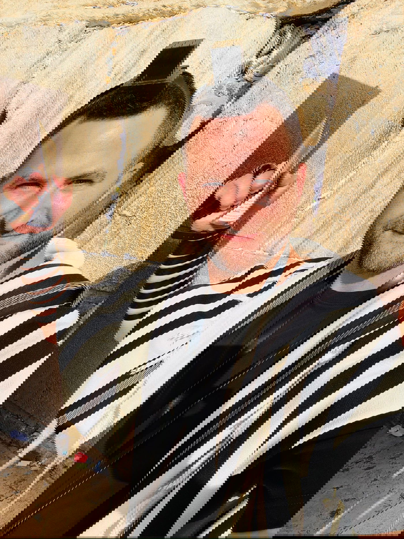 הסטנדאפיסט גיא הוכמן והתפילין