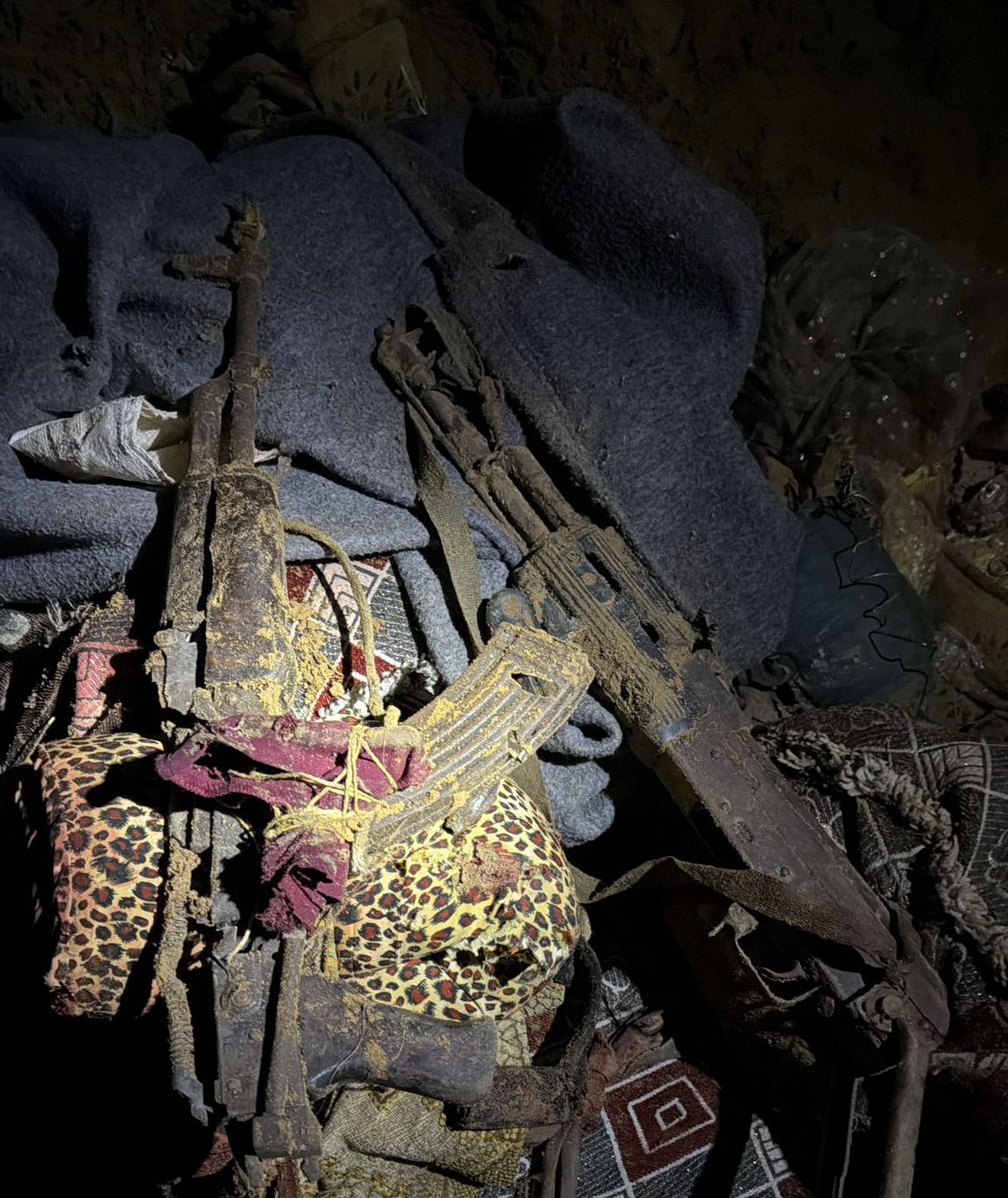 אמצעי הלחימה של המחבלים שאותרו לאחר חיסולם