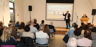 השבוע בטקס במוזיאון