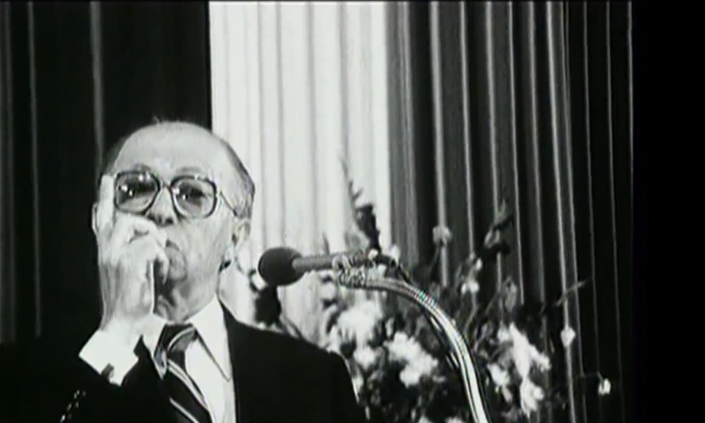 נואם בחסד ולוחם חירות. בגין במהלך נאום