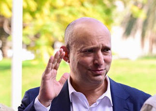 הפנייה של בנט לחרדים: "עסקנים שיוצאים לדנובה גוזרים עליכם קופון"