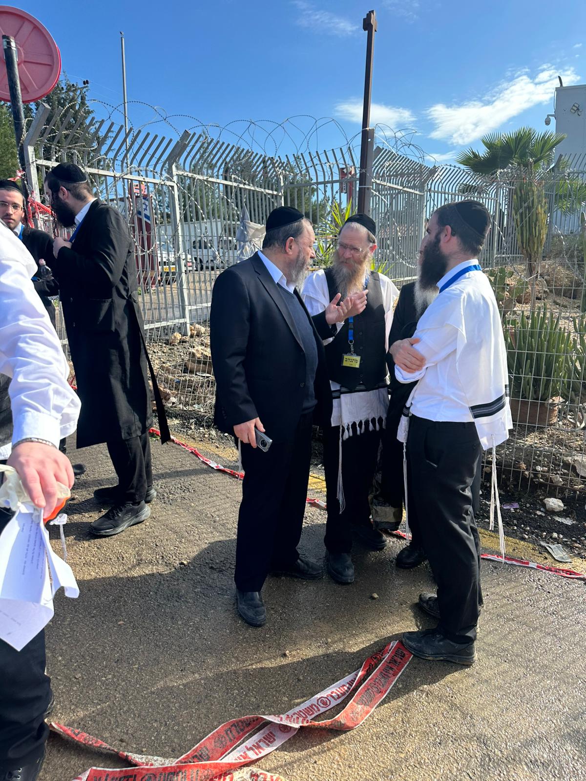 איפה מוישל'ה?? בכירי החסידות הצטרפו לחיפושים אחר הנער הנעדר בנחל