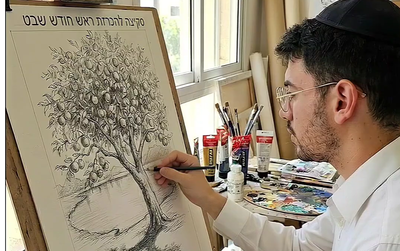 בין שירת הים לפריחת השקדיה: הכרזת החודש כמו שלא ראיתם