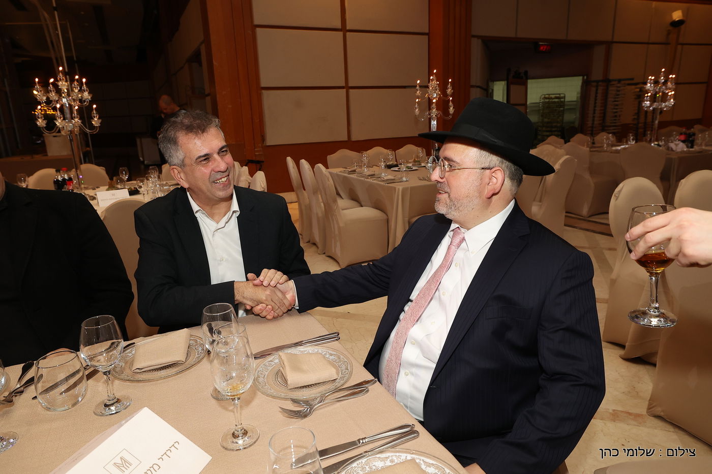 הרב רפי מנת חיתן את בנו; מי הגיע לאחל מזל טוב?