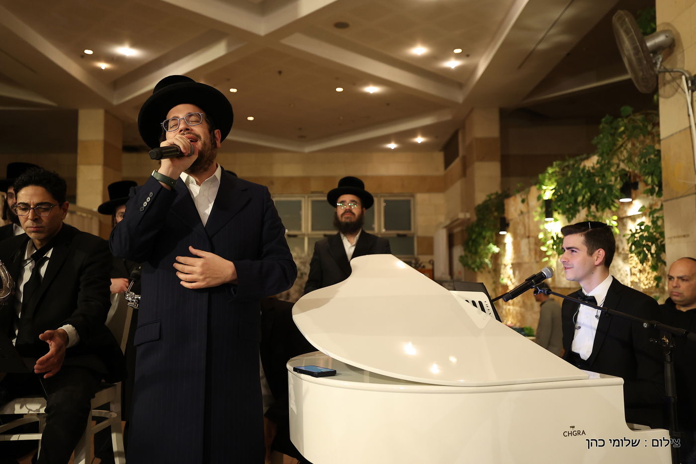 הרב רפי מנת חיתן את בנו; מי הגיע לאחל מזל טוב?