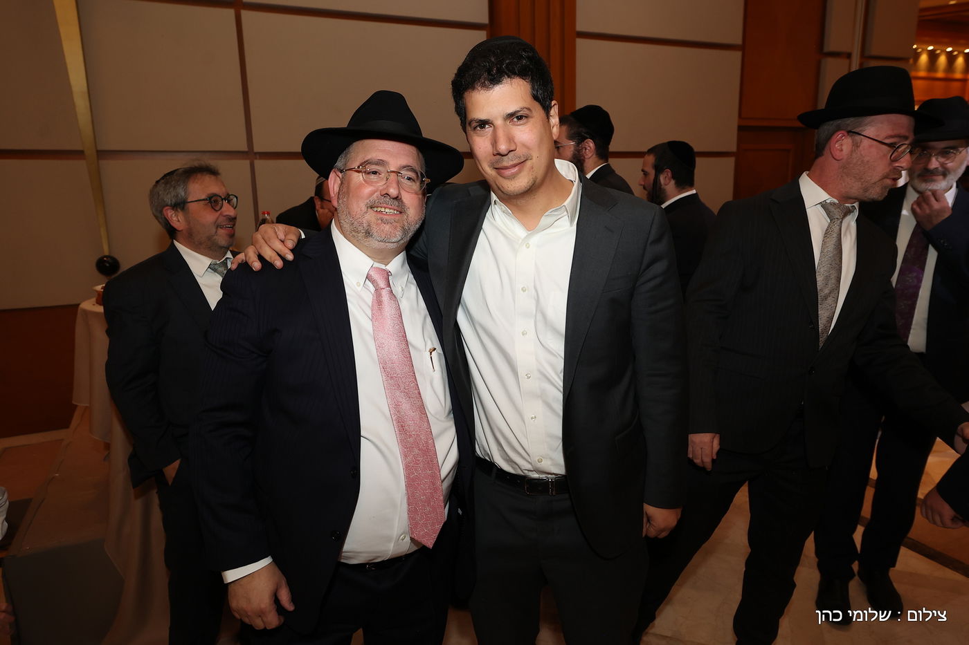 הרב רפי מנת חיתן את בנו; מי הגיע לאחל מזל טוב?