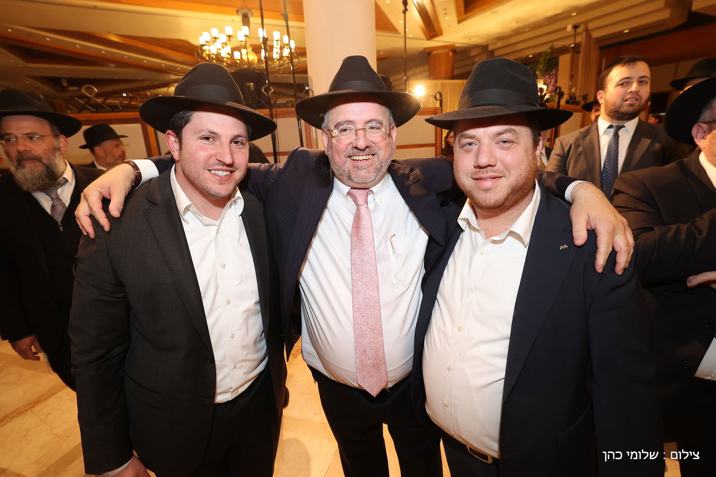 הרב רפי מנת חיתן את בנו; מי הגיע לאחל מזל טוב?