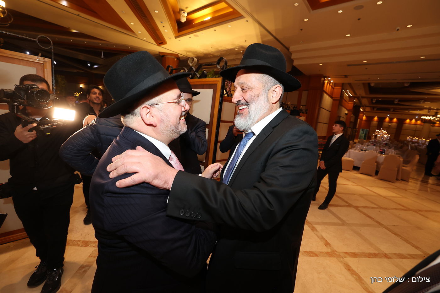 הרב רפי מנת חיתן את בנו; מי הגיע לאחל מזל טוב?