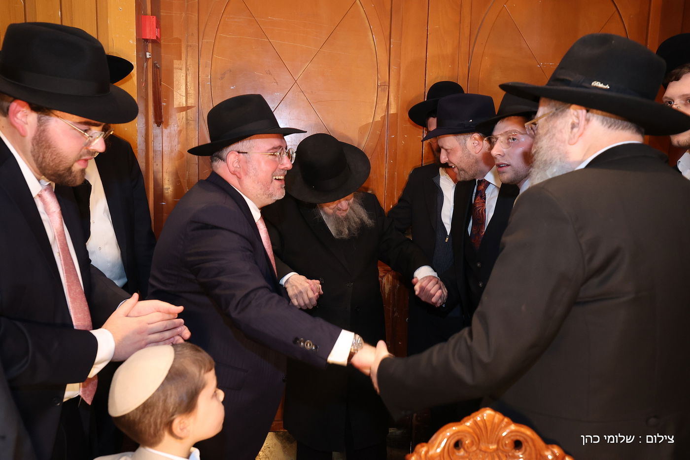 הרב רפי מנת חיתן את בנו; מי הגיע לאחל מזל טוב?