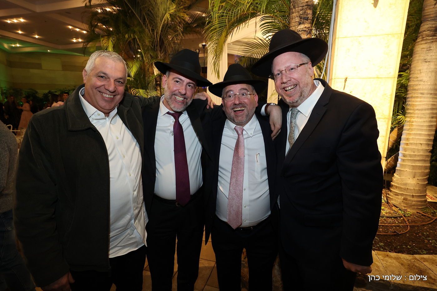 הרב רפי מנת חיתן את בנו; מי הגיע לאחל מזל טוב?