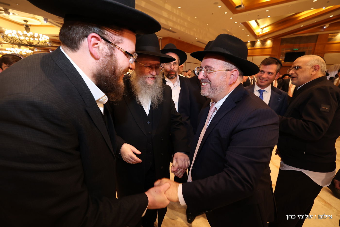 הרב רפי מנת חיתן את בנו; מי הגיע לאחל מזל טוב?