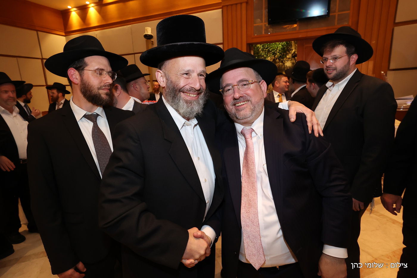 הרב רפי מנת חיתן את בנו; מי הגיע לאחל מזל טוב?