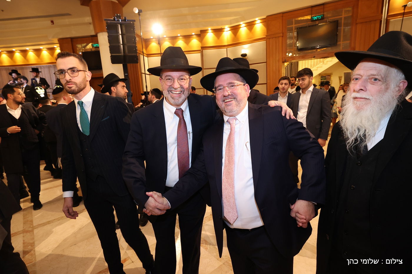 הרב רפי מנת חיתן את בנו; מי הגיע לאחל מזל טוב?