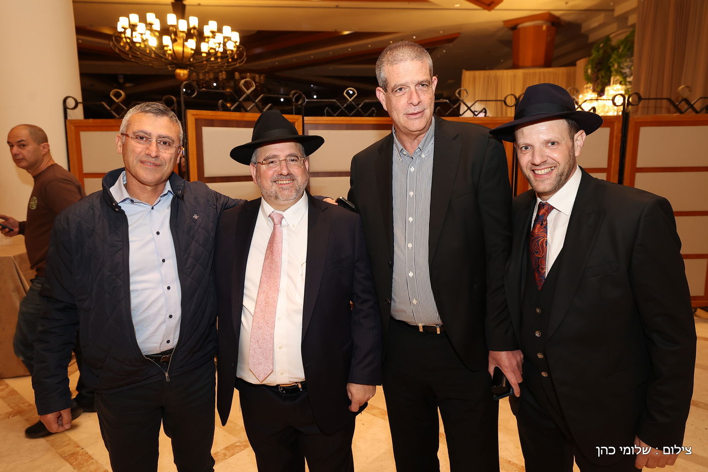 הרב רפי מנת חיתן את בנו; מי הגיע לאחל מזל טוב?