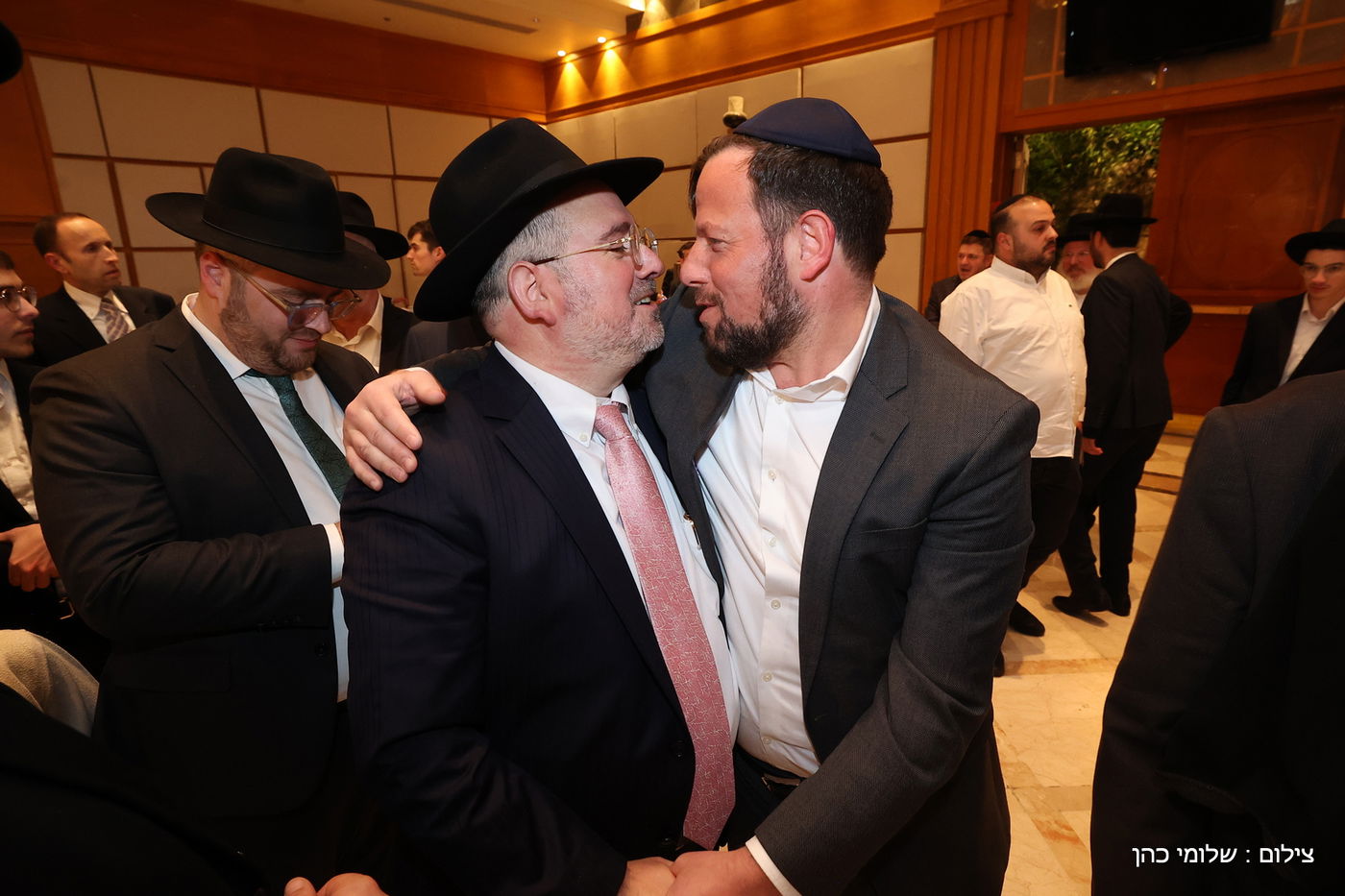 הרב רפי מנת חיתן את בנו; מי הגיע לאחל מזל טוב?