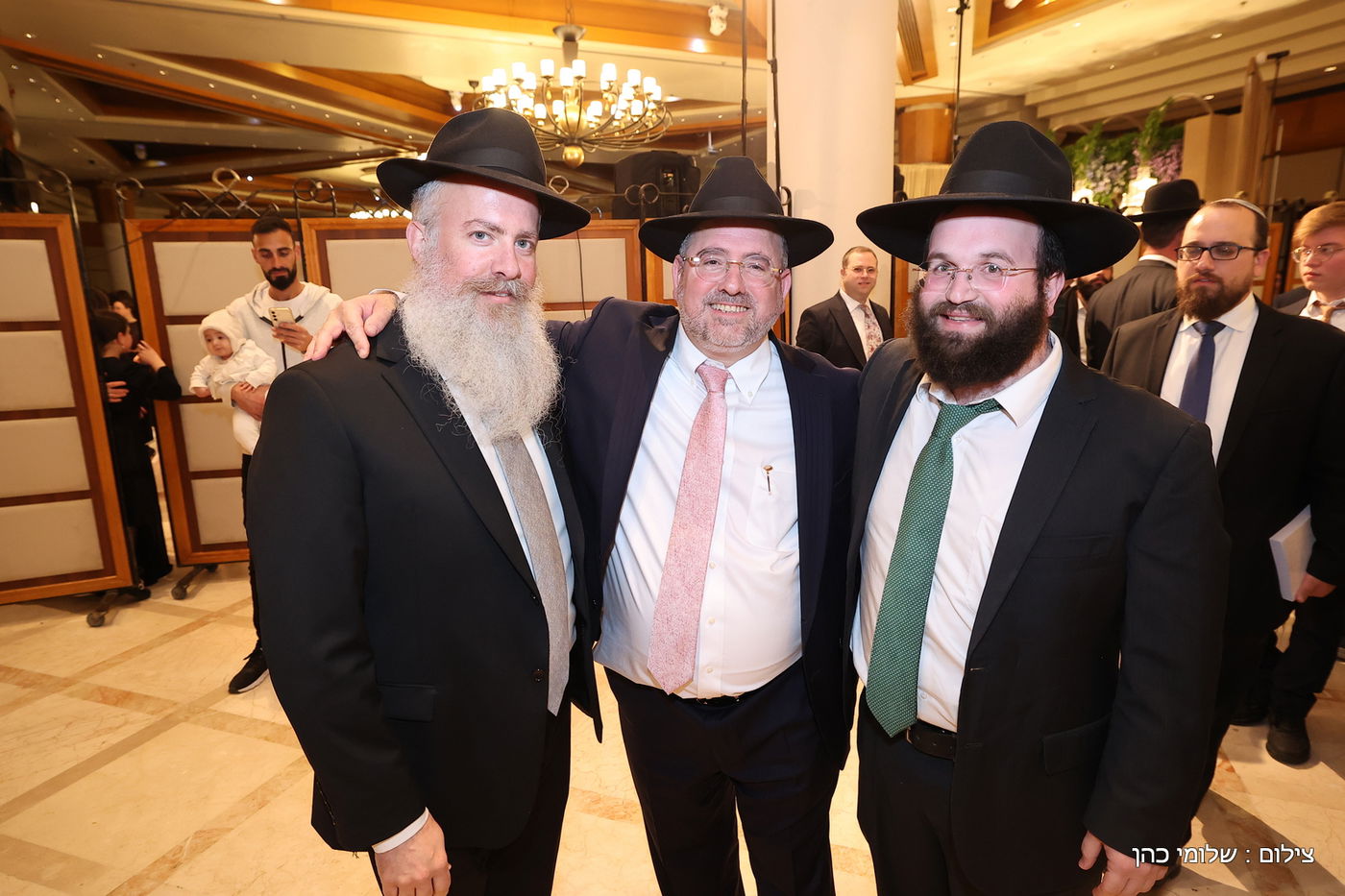 הרב רפי מנת חיתן את בנו; מי הגיע לאחל מזל טוב?