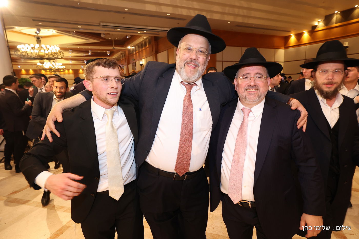 הרב רפי מנת חיתן את בנו; מי הגיע לאחל מזל טוב?