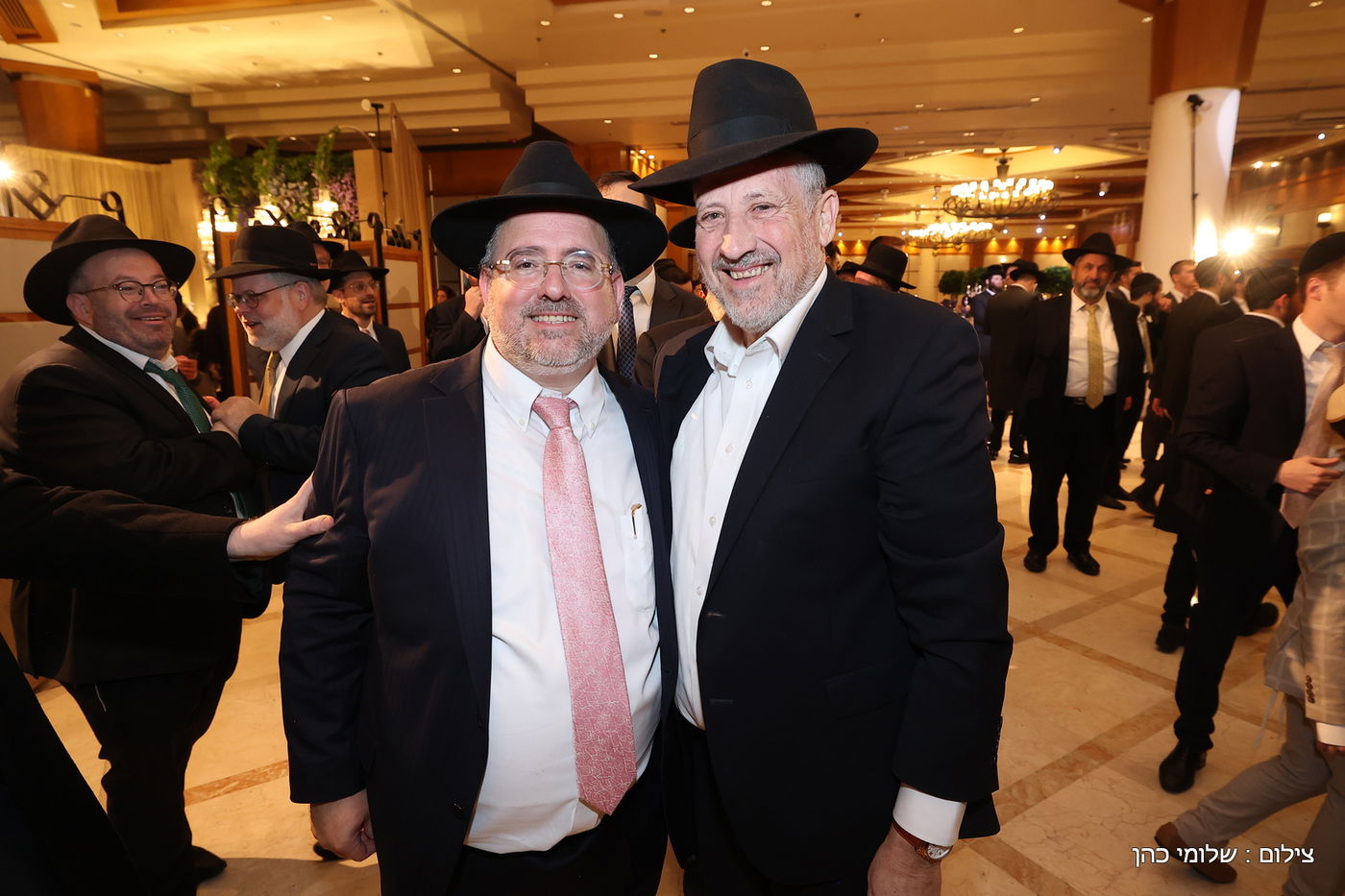 הרב רפי מנת חיתן את בנו; מי הגיע לאחל מזל טוב?