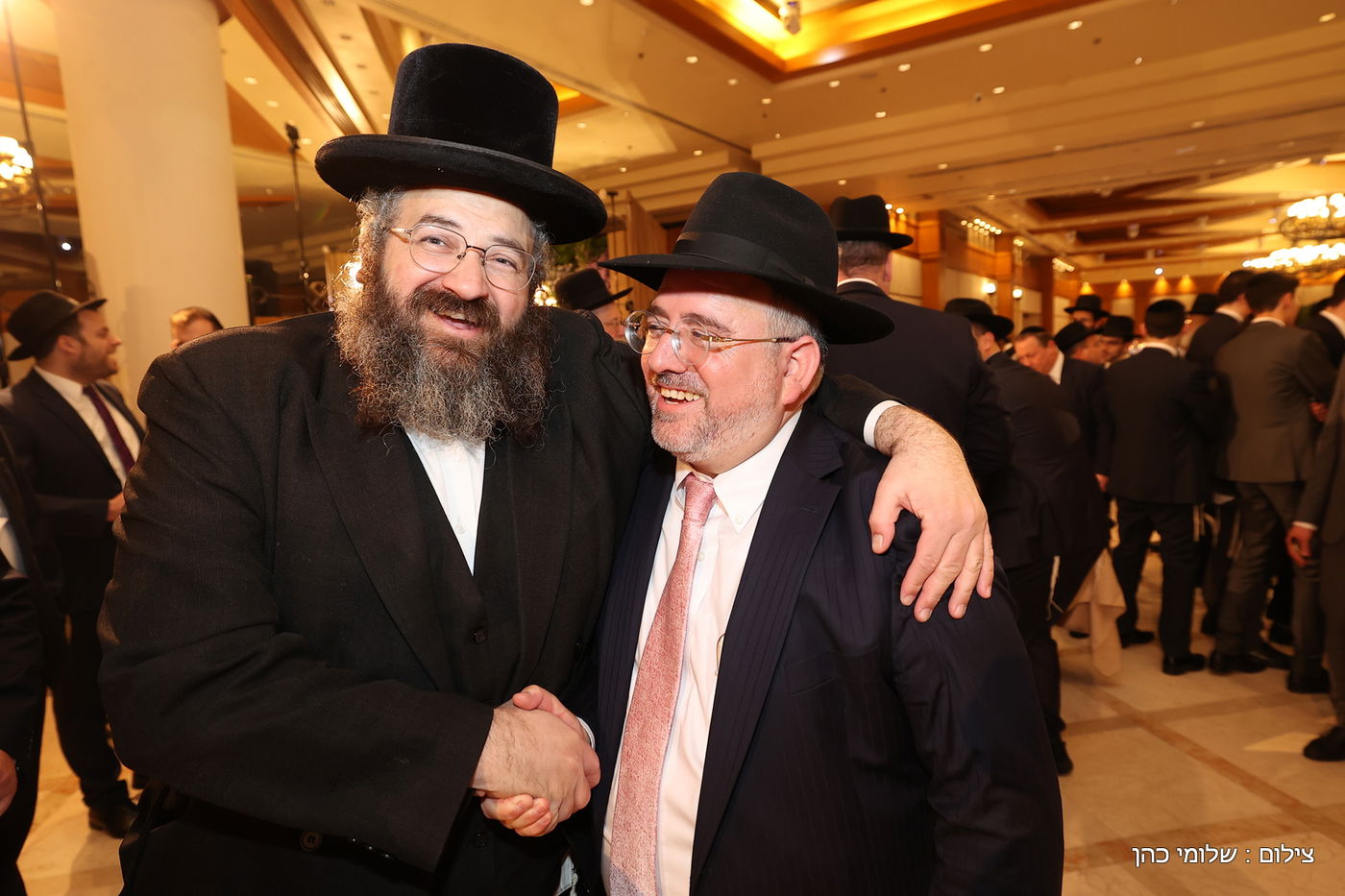 הרב רפי מנת חיתן את בנו; מי הגיע לאחל מזל טוב?