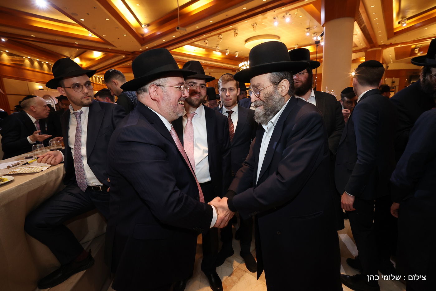 הרב רפי מנת חיתן את בנו; מי הגיע לאחל מזל טוב?