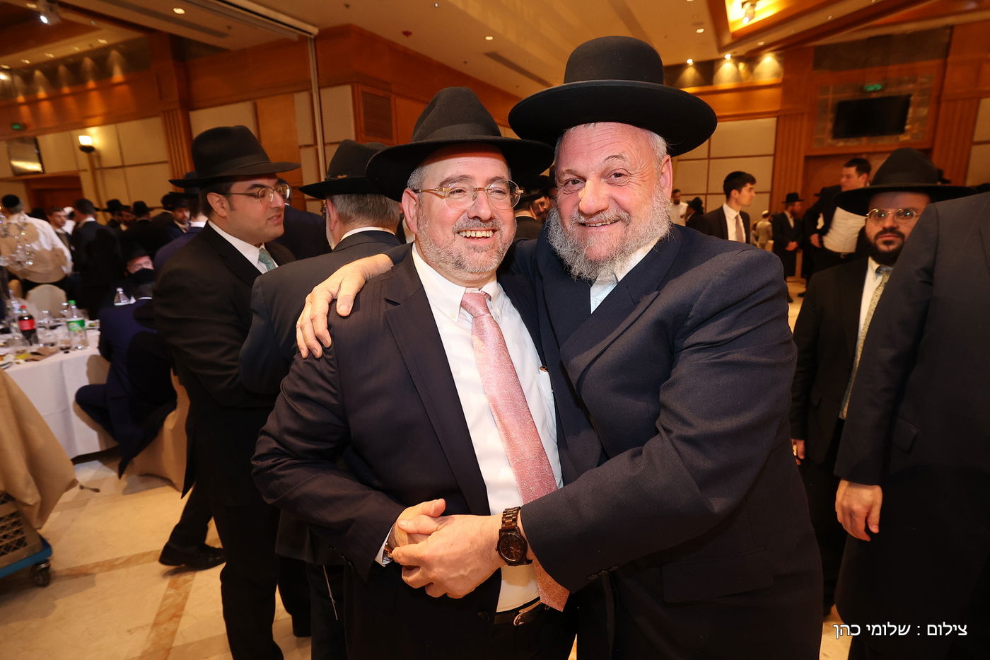 הרב רפי מנת חיתן את בנו; מי הגיע לאחל מזל טוב?