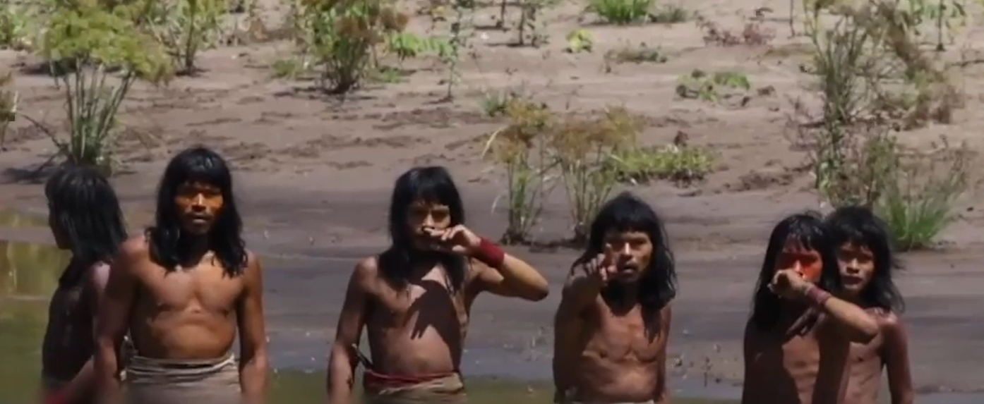 בני השבט המאשקו-פירו שחי מייערות האמזונס