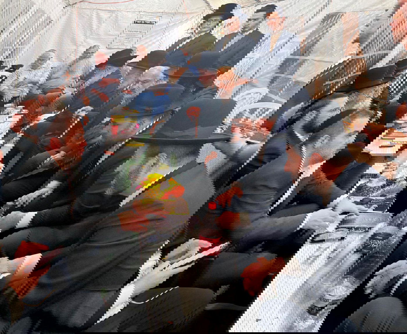 רכבת של מנחמים ב'שבעה' אצל האחים היועצים ביכלר | גלרייה מסכמת